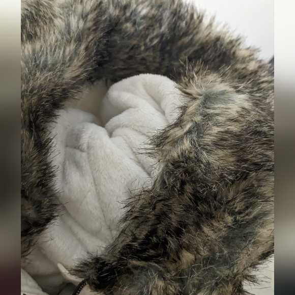 Nori white winter puffer jacket - Picture 9 of 9